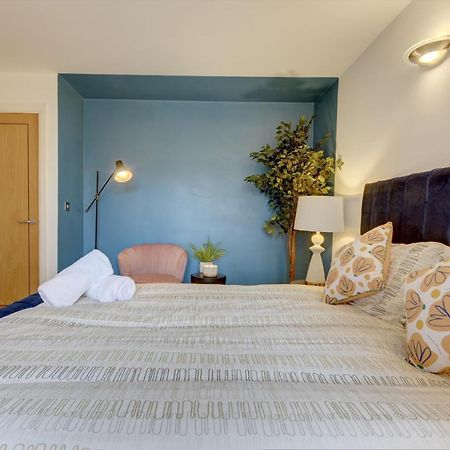 City Centre, 2 Bedroom, Secured Parking, 3 King Bed, Wifi Sleep 6 Guest Comfortable On Three King Size Beds, Jewellery Quarter , Birmingham City Centre , Allocated Secured Parking Ngoại thất bức ảnh