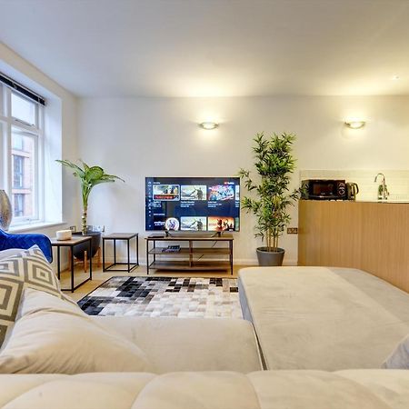 City Centre, 2 Bedroom, Secured Parking, 3 King Bed, Wifi Sleep 6 Guest Comfortable On Three King Size Beds, Jewellery Quarter , Birmingham City Centre , Allocated Secured Parking Ngoại thất bức ảnh