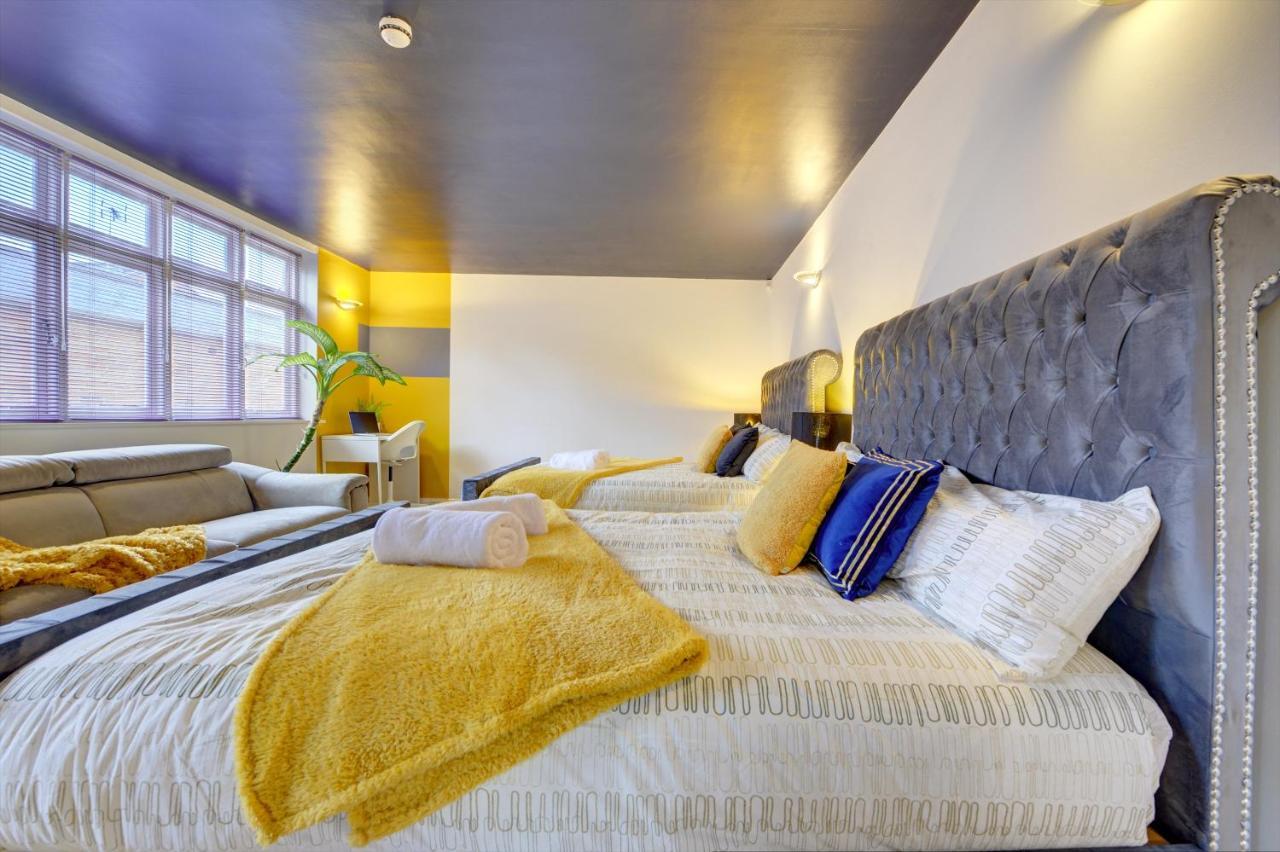 City Centre, 2 Bedroom, Secured Parking, 3 King Bed, Wifi Sleep 6 Guest Comfortable On Three King Size Beds, Jewellery Quarter , Birmingham City Centre , Allocated Secured Parking Ngoại thất bức ảnh