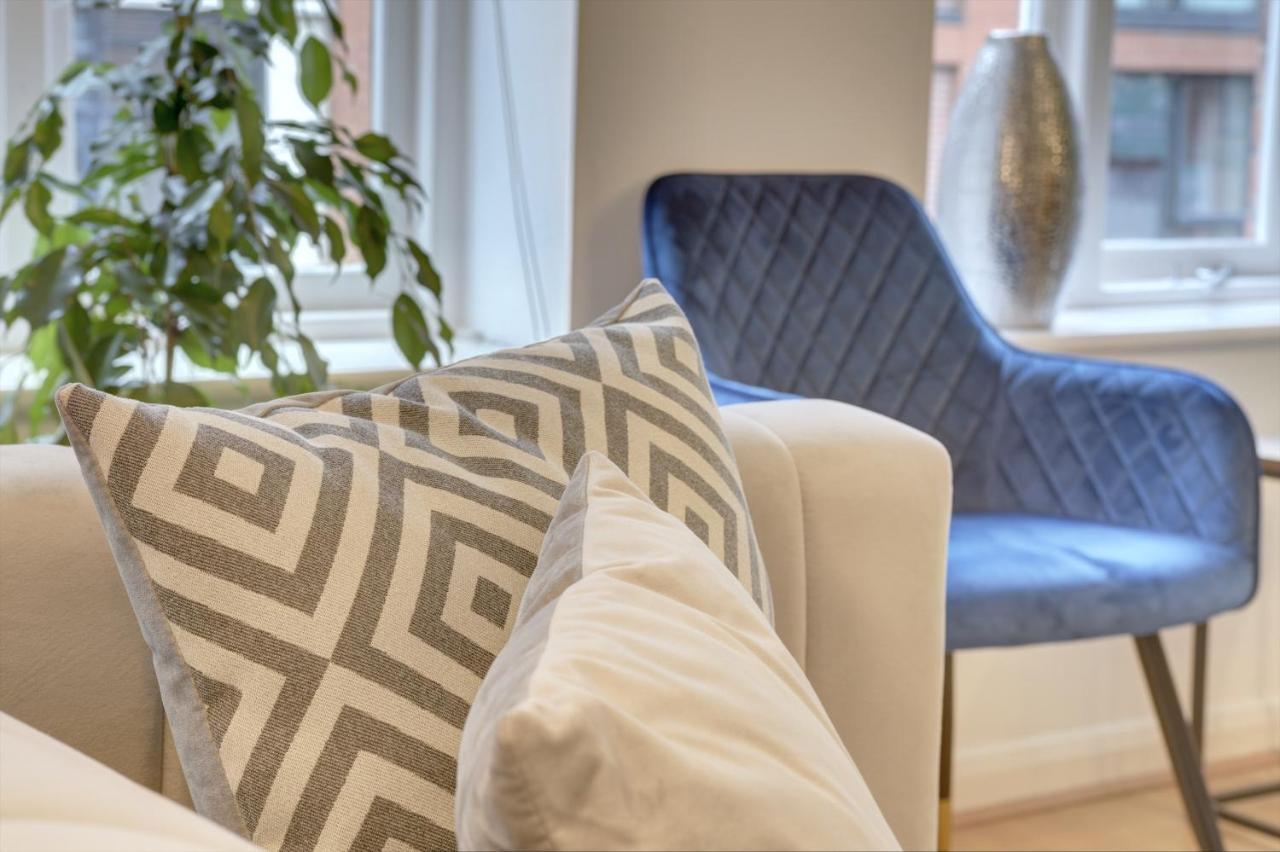 City Centre, 2 Bedroom, Secured Parking, 3 King Bed, Wifi Sleep 6 Guest Comfortable On Three King Size Beds, Jewellery Quarter , Birmingham City Centre , Allocated Secured Parking Ngoại thất bức ảnh
