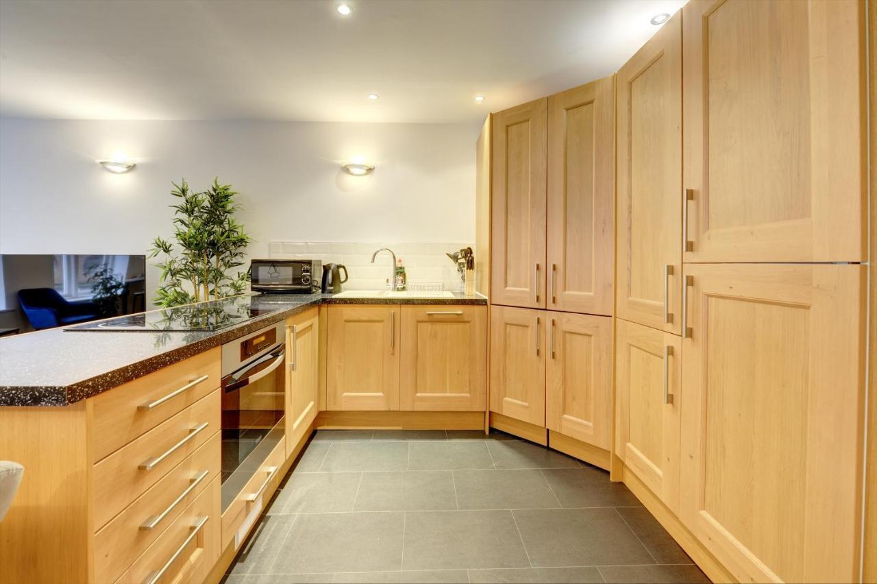 City Centre, 2 Bedroom, Secured Parking, 3 King Bed, Wifi Sleep 6 Guest Comfortable On Three King Size Beds, Jewellery Quarter , Birmingham City Centre , Allocated Secured Parking Ngoại thất bức ảnh