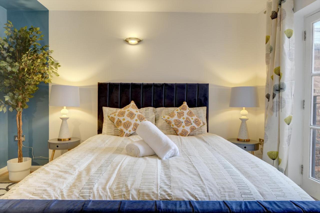 City Centre, 2 Bedroom, Secured Parking, 3 King Bed, Wifi Sleep 6 Guest Comfortable On Three King Size Beds, Jewellery Quarter , Birmingham City Centre , Allocated Secured Parking Ngoại thất bức ảnh