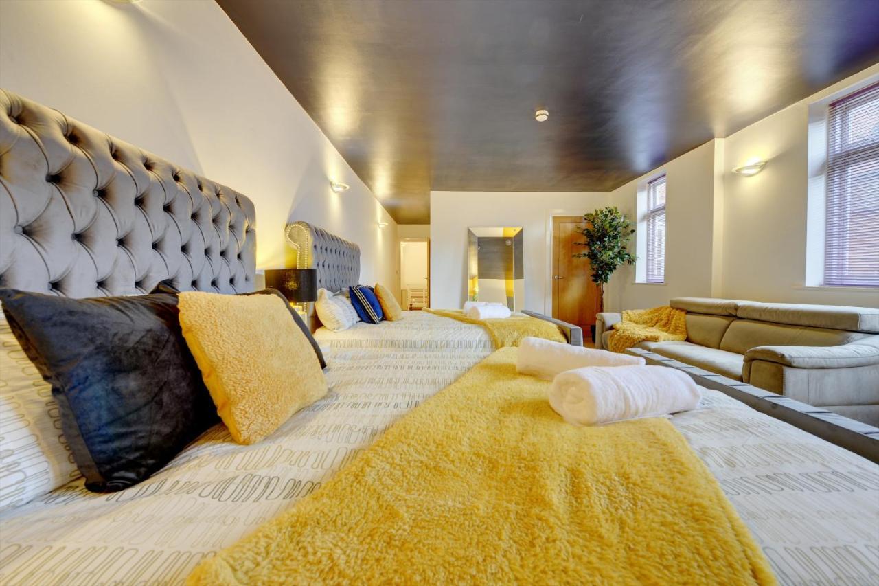 City Centre, 2 Bedroom, Secured Parking, 3 King Bed, Wifi Sleep 6 Guest Comfortable On Three King Size Beds, Jewellery Quarter , Birmingham City Centre , Allocated Secured Parking Ngoại thất bức ảnh