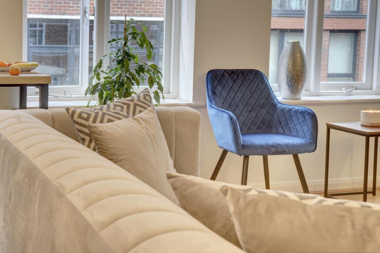City Centre, 2 Bedroom, Secured Parking, 3 King Bed, Wifi Sleep 6 Guest Comfortable On Three King Size Beds, Jewellery Quarter , Birmingham City Centre , Allocated Secured Parking Ngoại thất bức ảnh